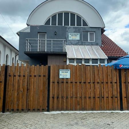 Master Adventure Guest House Vadu Crisului Εξωτερικό φωτογραφία